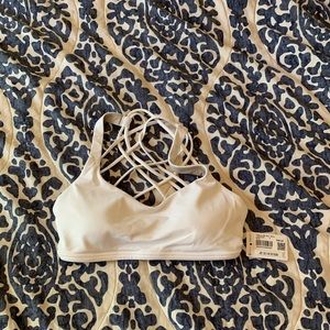 NWT Lululemon Free to Be Sports Bra White Size 4